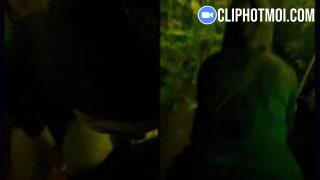 Vạch ra chơi em ở cánh đồng hoa :D